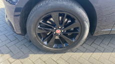 Jaguar F-Pace 2.0 D200 R-Dynamic Black 5dr Auto AWD Diesel Estate